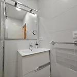 아파트 Apartament *