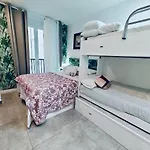 Apartament *