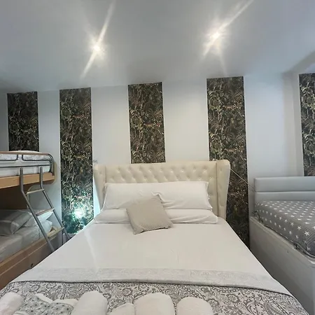 Sama Piso Turistico Apartment *