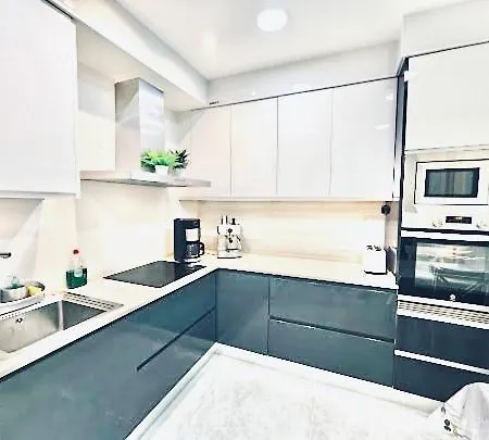 Sama Piso Turistico Apartment *