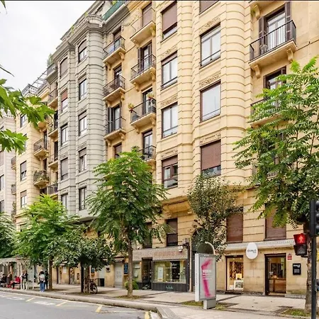 Sama Piso Turistico San Sebastian